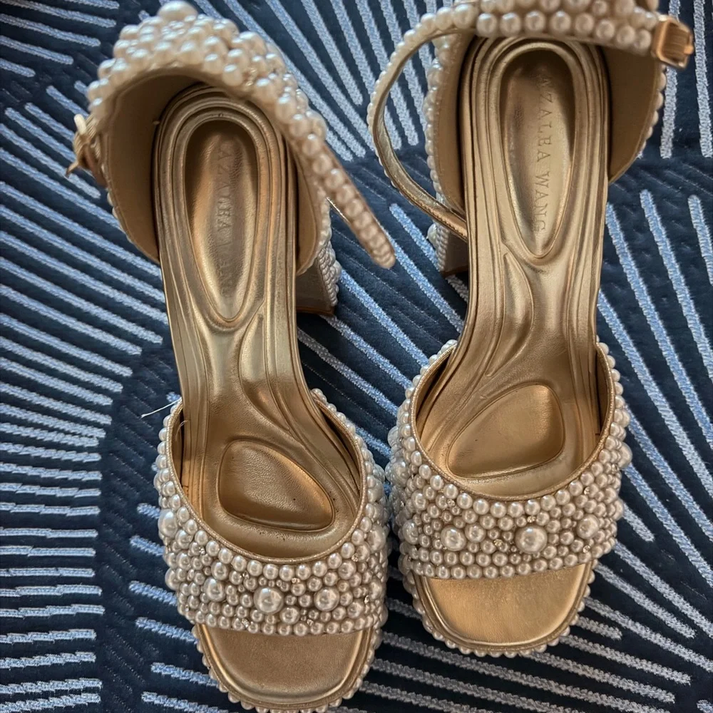 AZALEA WANG ELENAOR GOLD PEARL CHUNKY SANDAL - Picture 3 of 5
